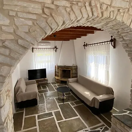 - Traditional House בית נופש